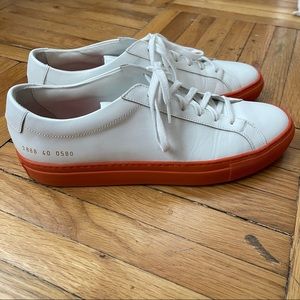 COMMON PROJECTS women’s white sneaker LIKE-NEW